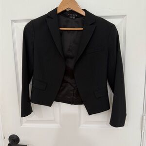Theory black cropped blazer
